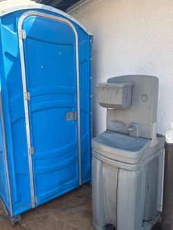 Porta potty