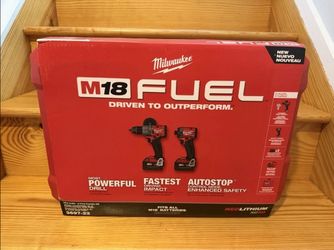 Milwaukee M18 FUEL 18V 2-Tool Combo Kit - Red (3697-22)
