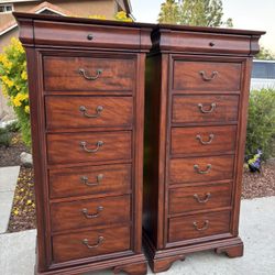 Solid Wood 14 Drawer Rotating Dresser Chest of Drawers with Mirror Furniture Set Great Condition 