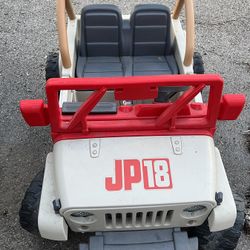 Jurassic Park Jeep Wrangler power wheels(Discontinued)