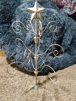 Jewelry Hanger Or Perhaps For Decorating