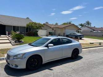 2011 Nissan maxima