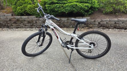 MTB Specialized Hotrock 24 white bike bicycle