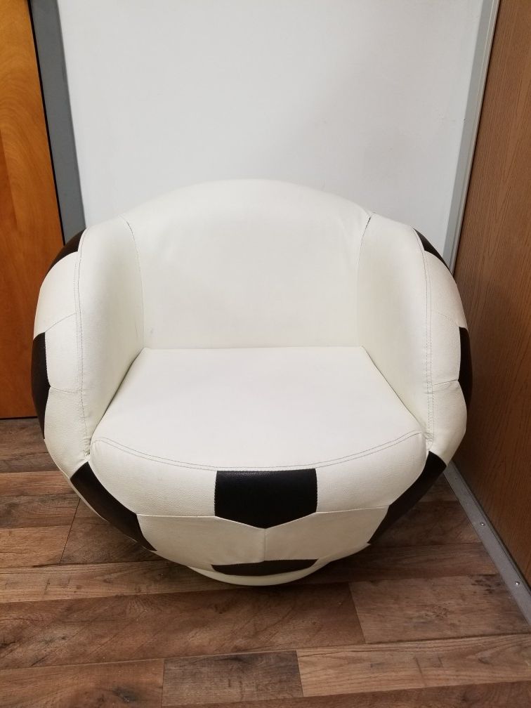 Pre-owned Kid's Leather Soccer Ball Swivel Chair