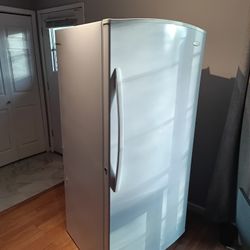 Whirlpool Full Fridge 