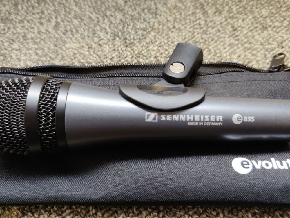 Sennheiser E835