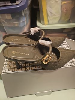 New Bella Pointed-Toe Kitten Heel Mules