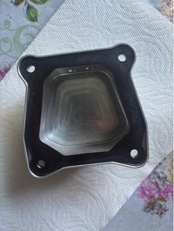 Valve cover