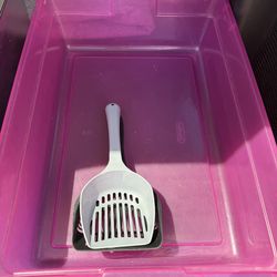 One cat litter - Color  Pink  -comes with 1 scoop