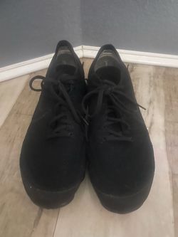 Vapor Max Nike Black on. Black size 12