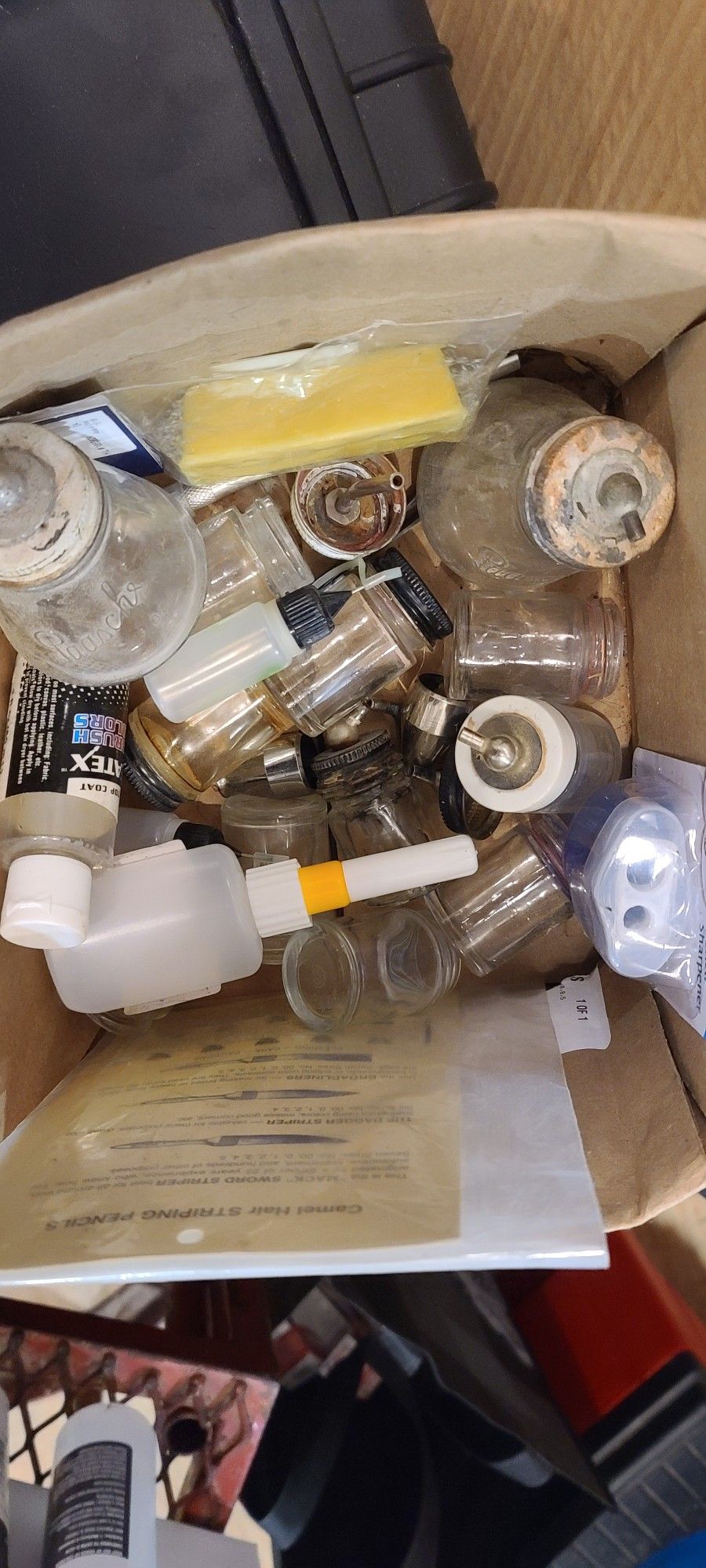 Airbrushing And Modeling Supplies