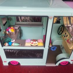 Great Condition * Kids ICE Cream Truck W/accessories 