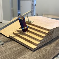 Custom Fingerboard Skate park