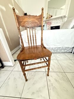 Vintage Antique Solid Oak Pressed Back Accent Chair