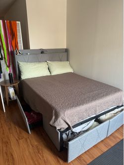 Full Size Bed Frame (NO MATTRESS)