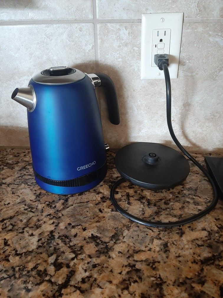 Electric Kettle 75% OFF