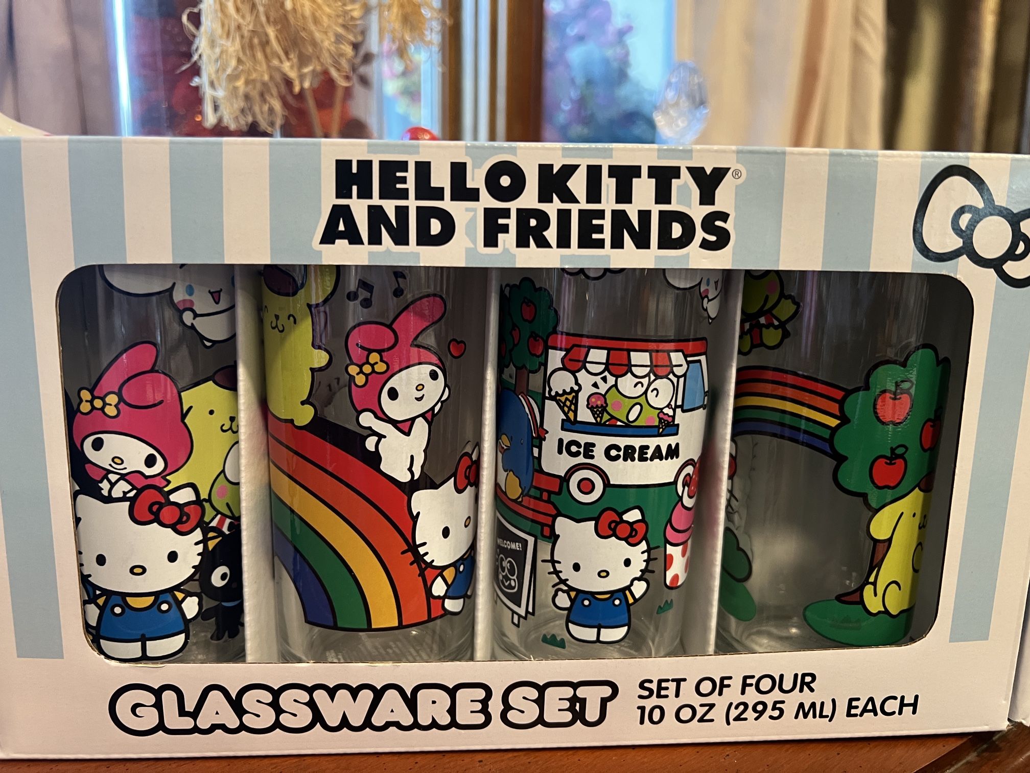 Cups Hello Kitty