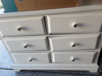 White 6-Drawer Wood Dresser