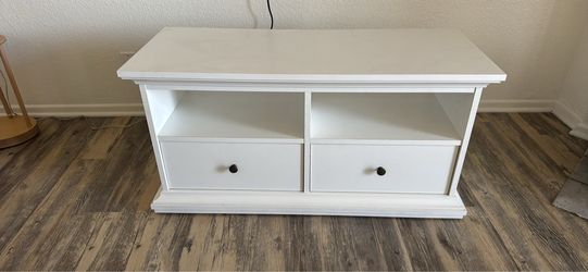TV Stand / Media Console