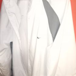 NIKE WINDBREAKER JACKET...... CHECK OUT MY PAGE FOR MORE ITEMS