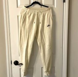 nike joggers