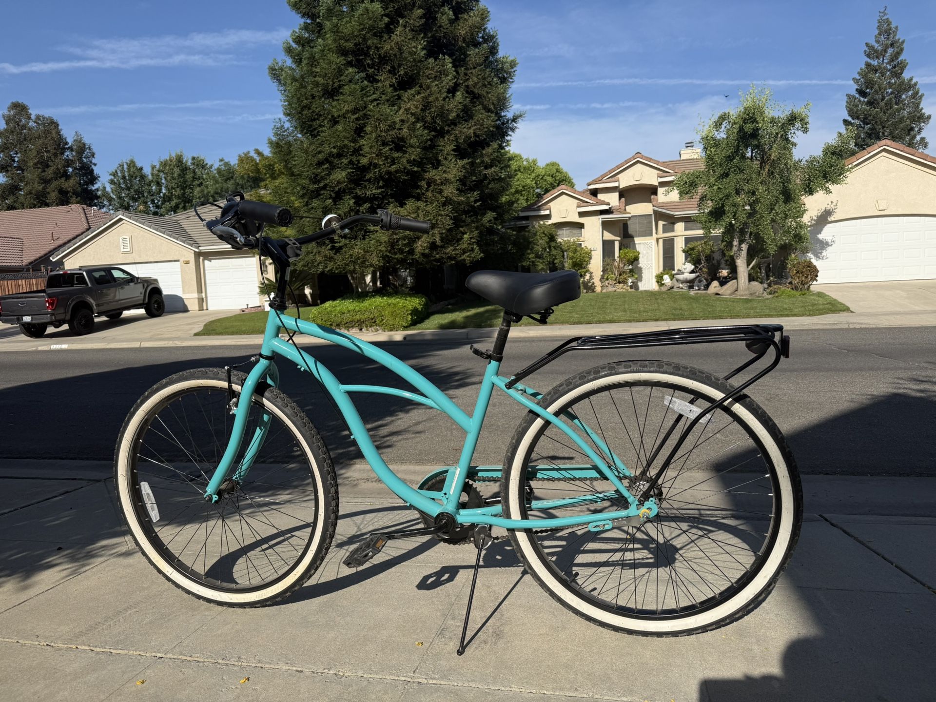 WOMEN’S 26 inch CRUISER BIKE