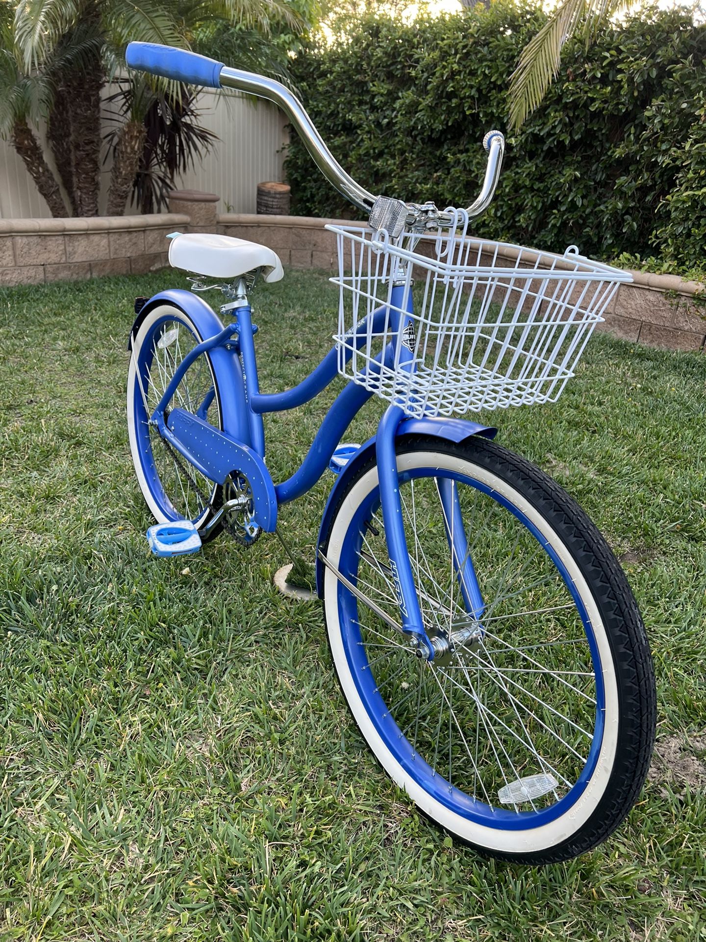 Girls/women’s 24 inch Huffy Cranbrook single speed beach 🏖 cruiser bike
