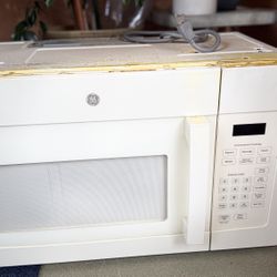 Over The Oven Microwave 