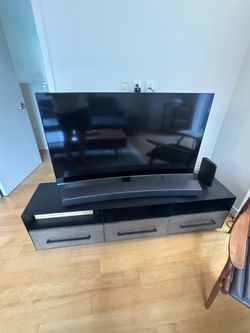 Samsung 55” Class NU8500 Premium Curved Smart 4K UHD TV
