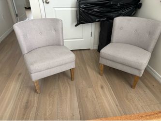 Accent chairs