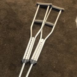 Crutches 