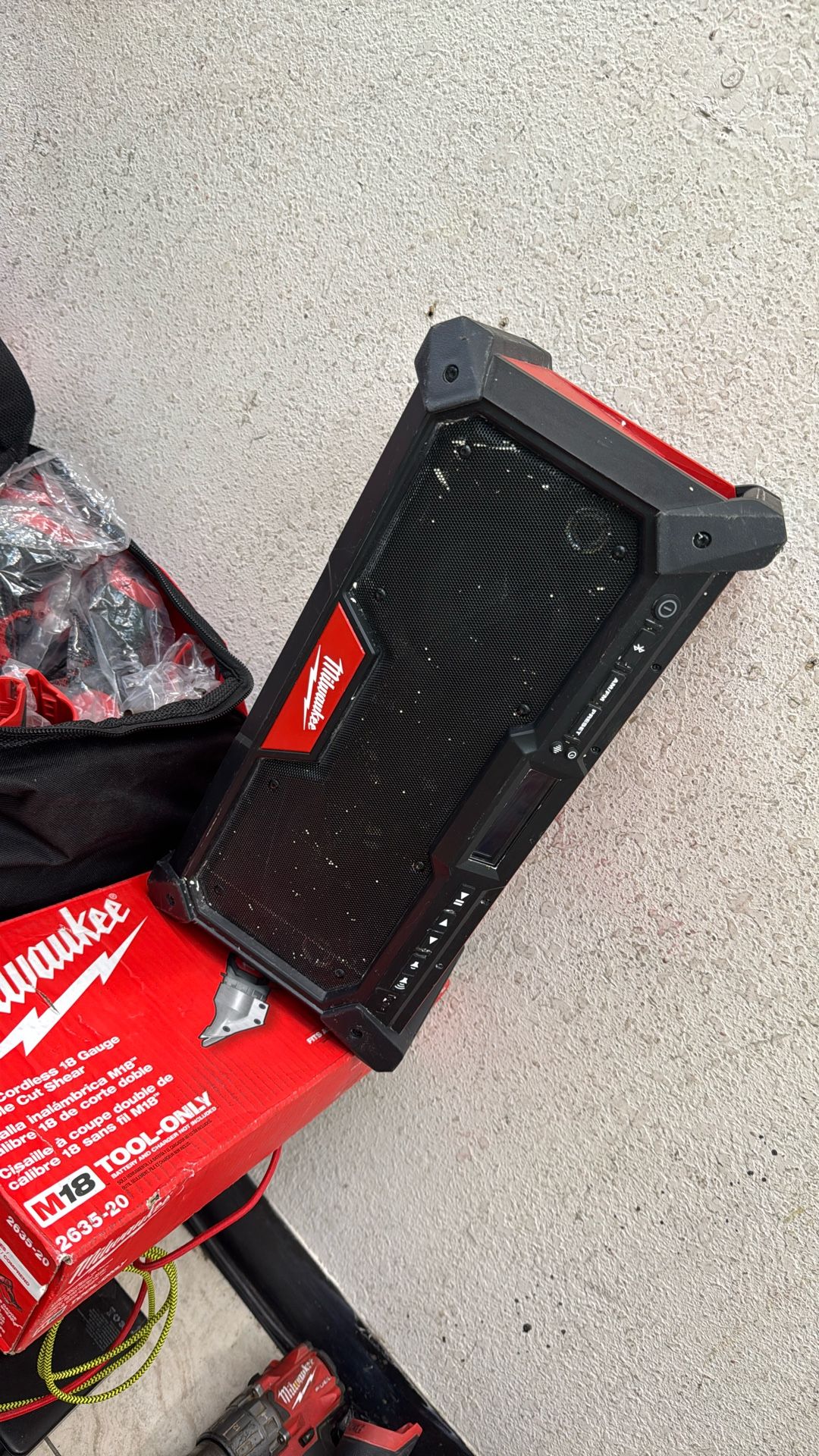 Milwaukee M18 Speaker Radio Bluetooth Speaker 