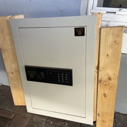 Wall Safe 