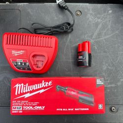 Milwaukee M12 Ratchet W/ Battery And Charger