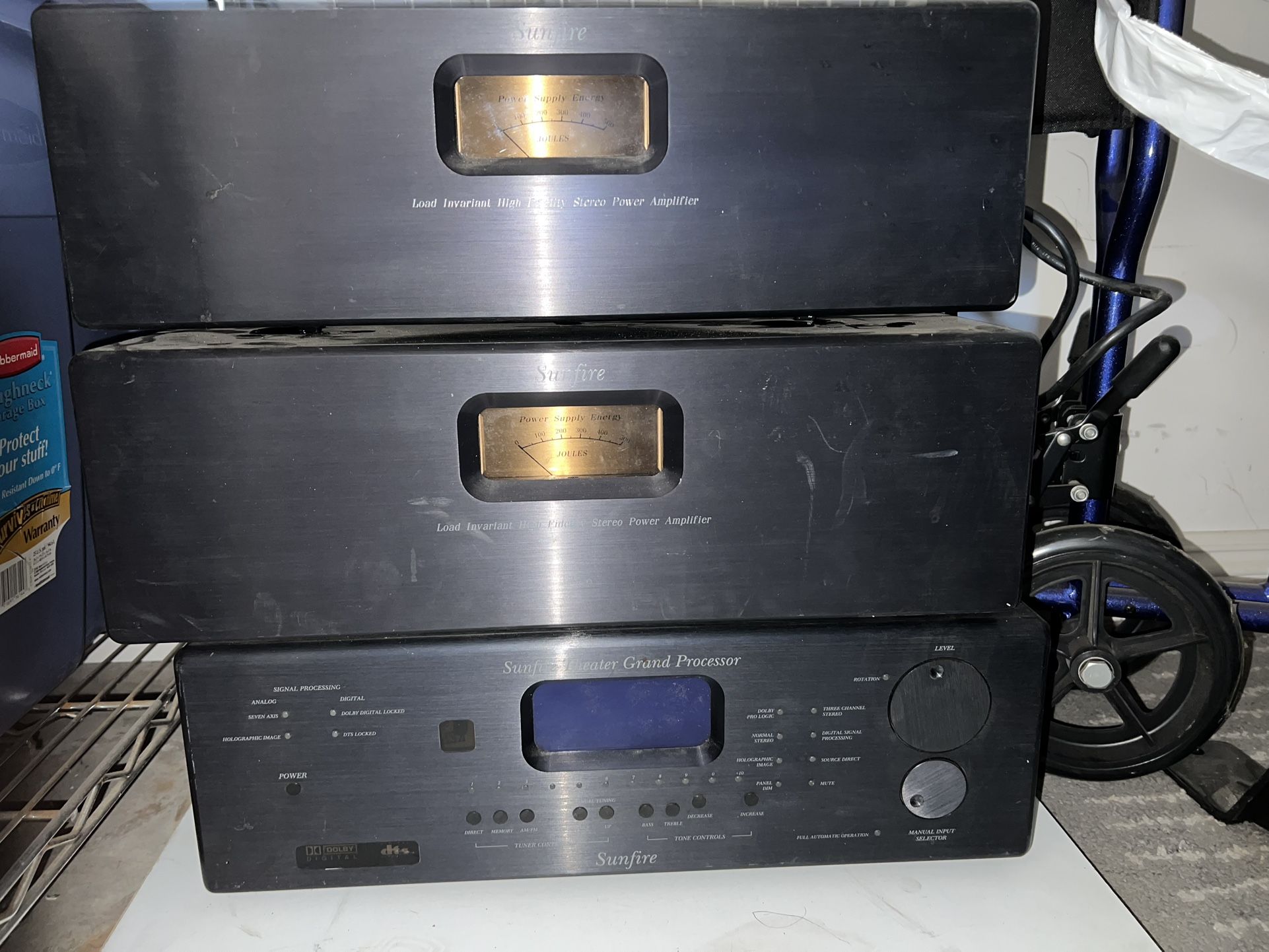 Sunfire Amps & Theatre Grand Processor