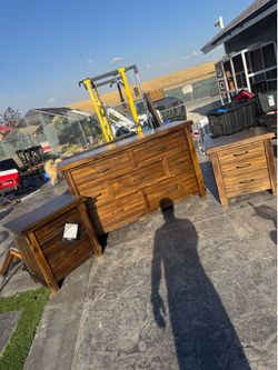 Large Solid Wood Dresser & Nightstands