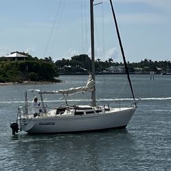 30’ Catalina Sailboat