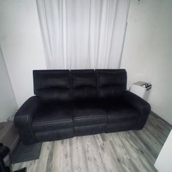 Free Couch 