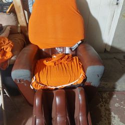 I Have This Massage Chair It,s A Little Scratched But It Work Fine
