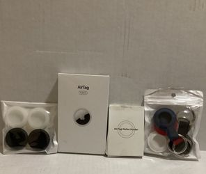 Apple AirTag - White, 4 pack Brand New