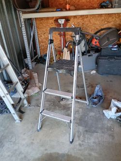 Step ladder