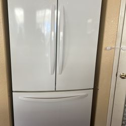 36” French Door Refrigerator – Bottom Freezer