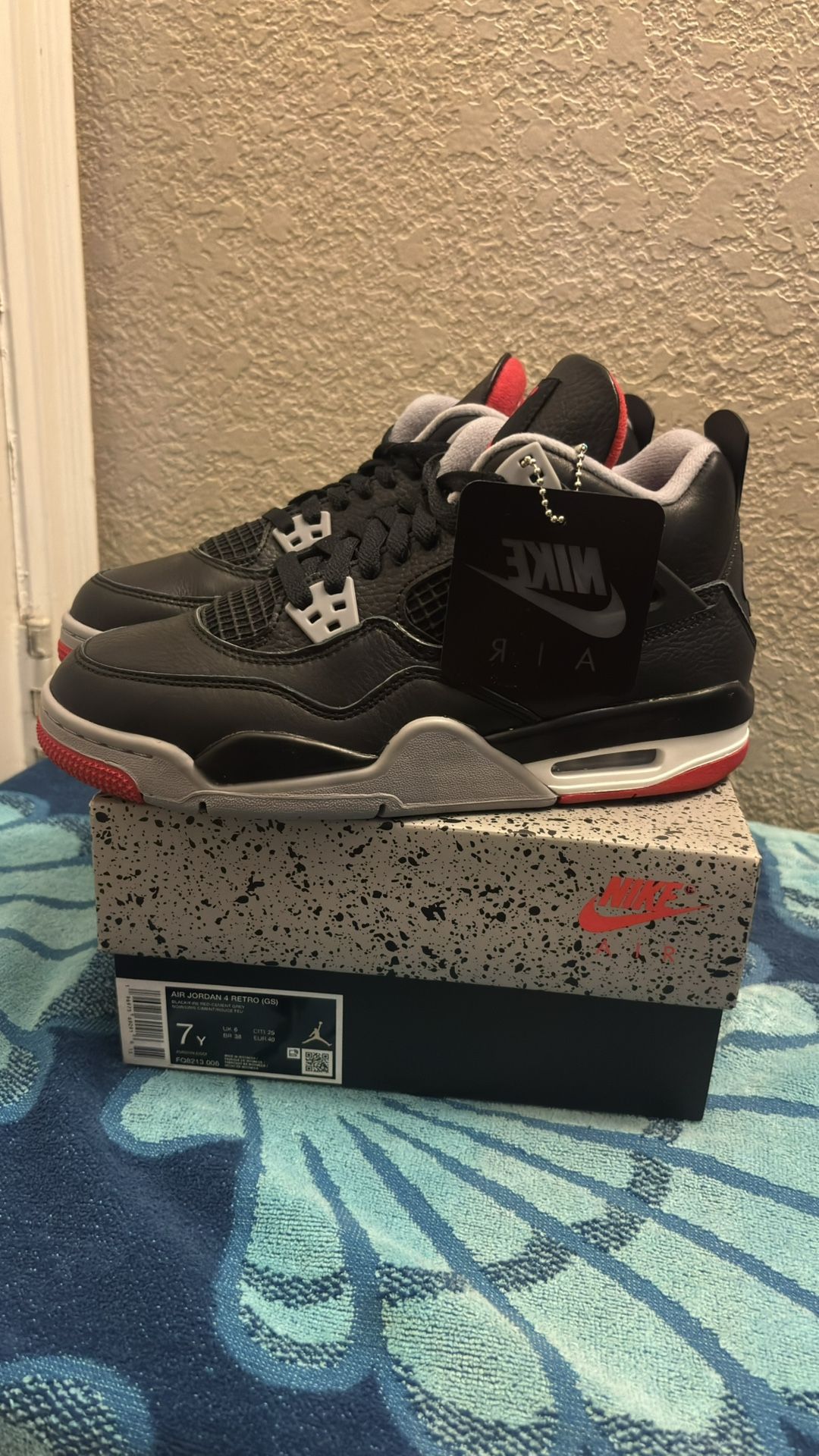 Air Jordan 4