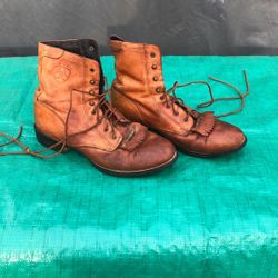 Ariat Woman Paddock Boots  Size 9