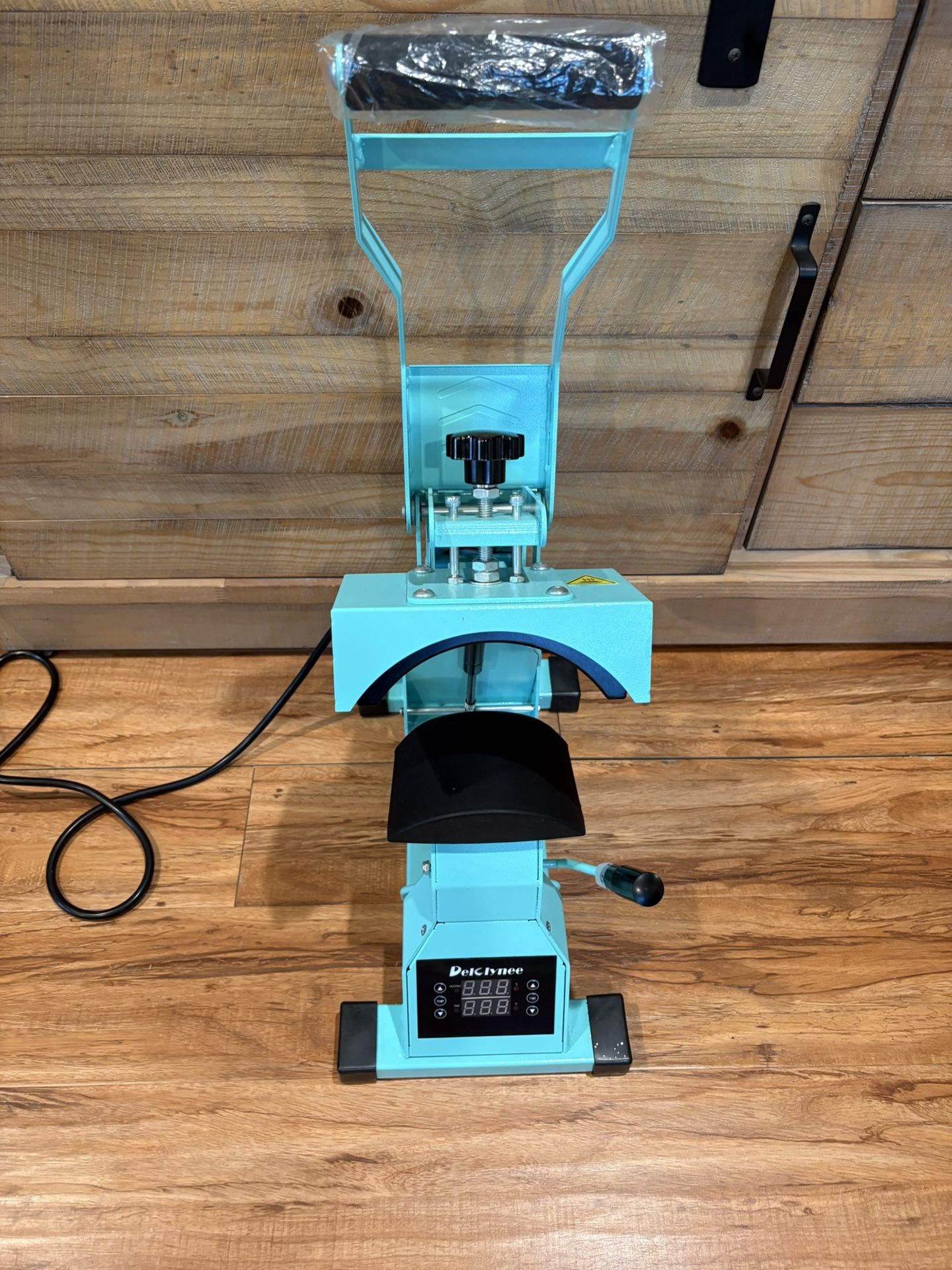 Hat Heat Press Machine With 105 Hats