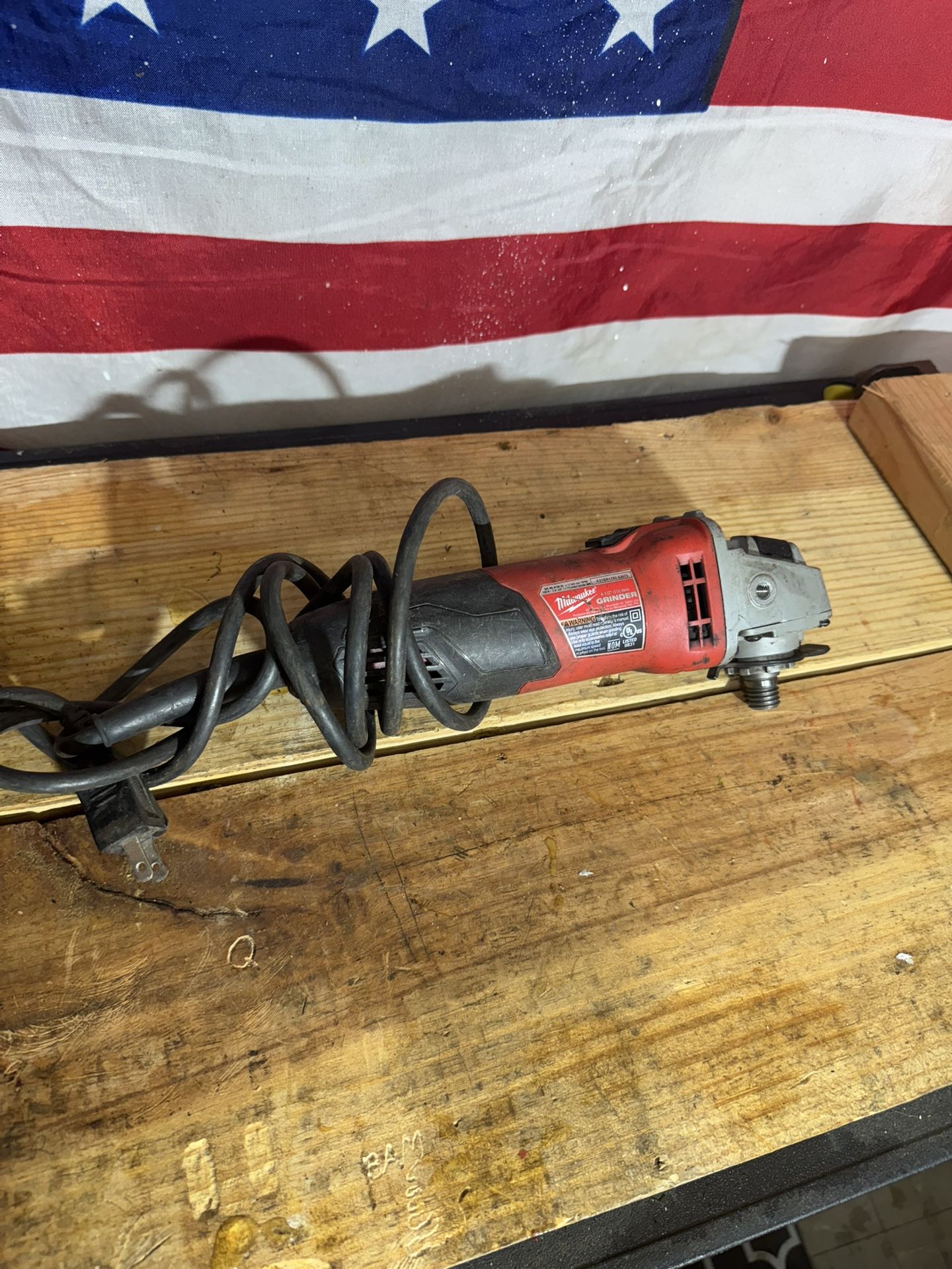 Milwaukee Grinder Corded. Works Perfectly