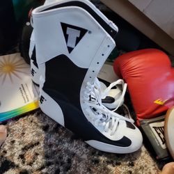Title Boxing Shoes Size 9