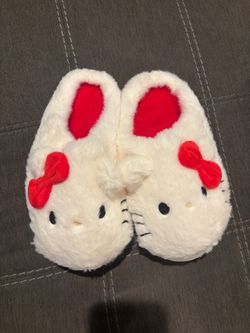 Hello kitty slippers