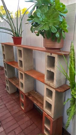 Modular Cinder Blocks + Wooden Planks 🪴(Plant Stand)
