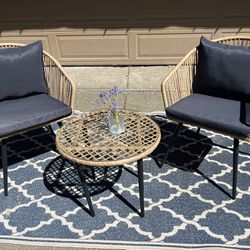 Brand New Patio Set With Table 